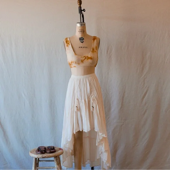 Spell Cream Maxi A-Line Skirt Asymmetrical High-Low - Picture 11 of 16